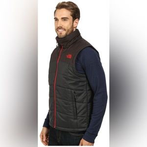 North Face Apex Shellrock Vest Men’s Medium - Gray and Red